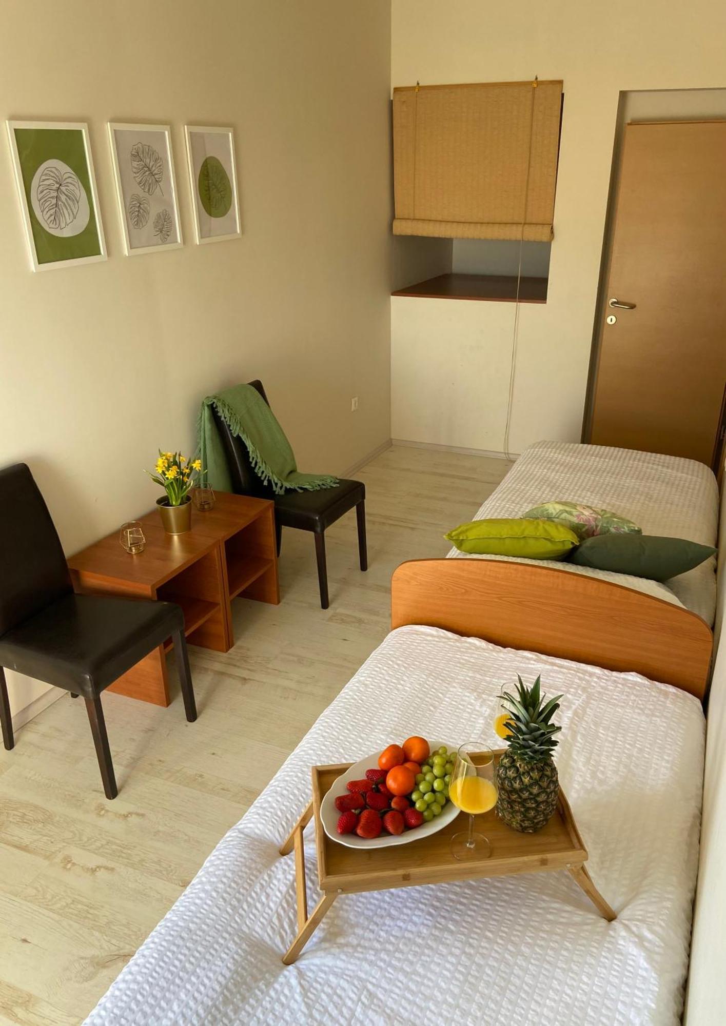 Savar Apartments Eva المظهر الخارجي الصورة